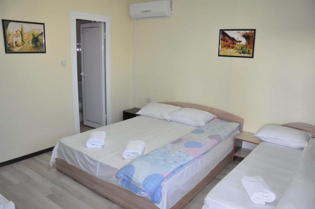 Guest Rooms Simona Opanets Zewnętrze zdjęcie